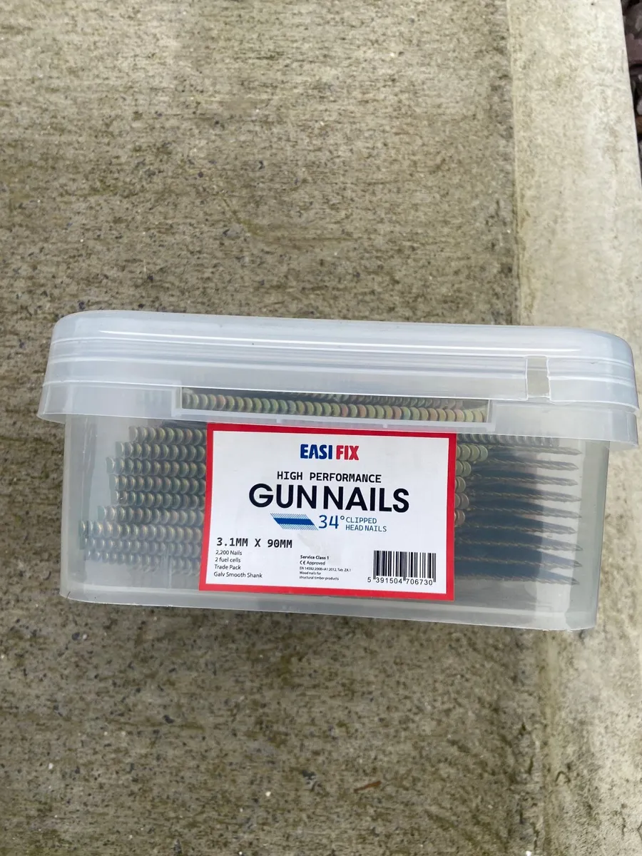 Paslode gas and nails combo - Image 2