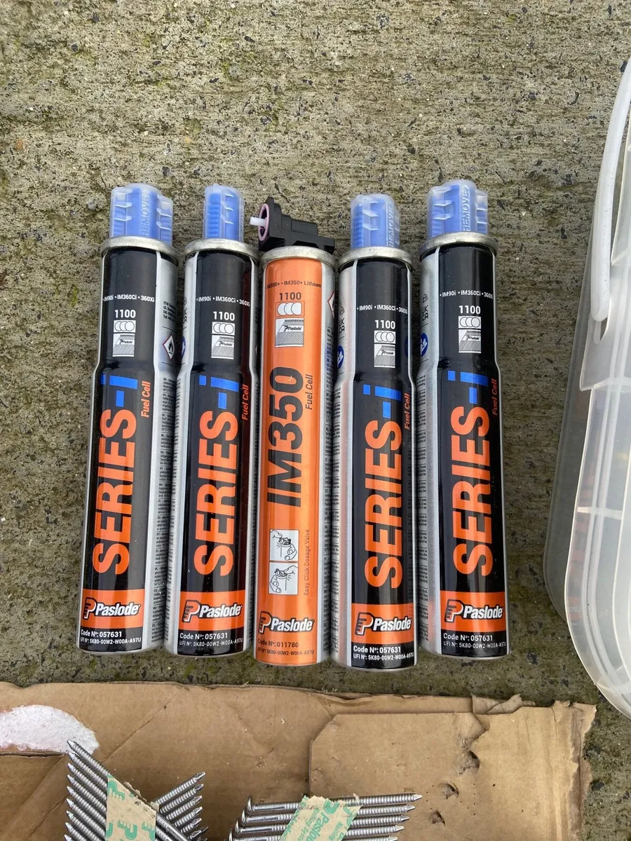 Paslode gas and nails combo - Image 4
