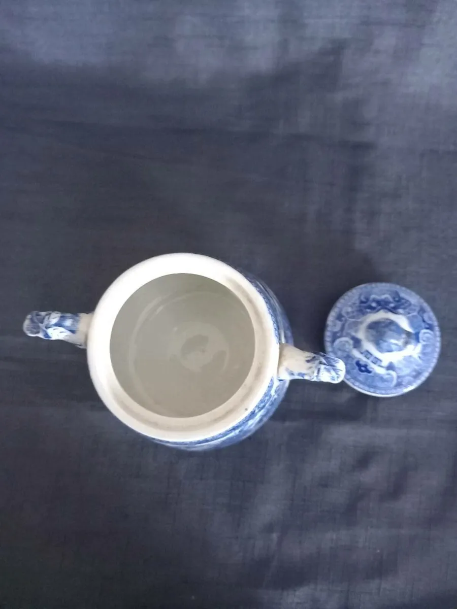 Blue Willow Sugar Bowl With Lid - Image 3