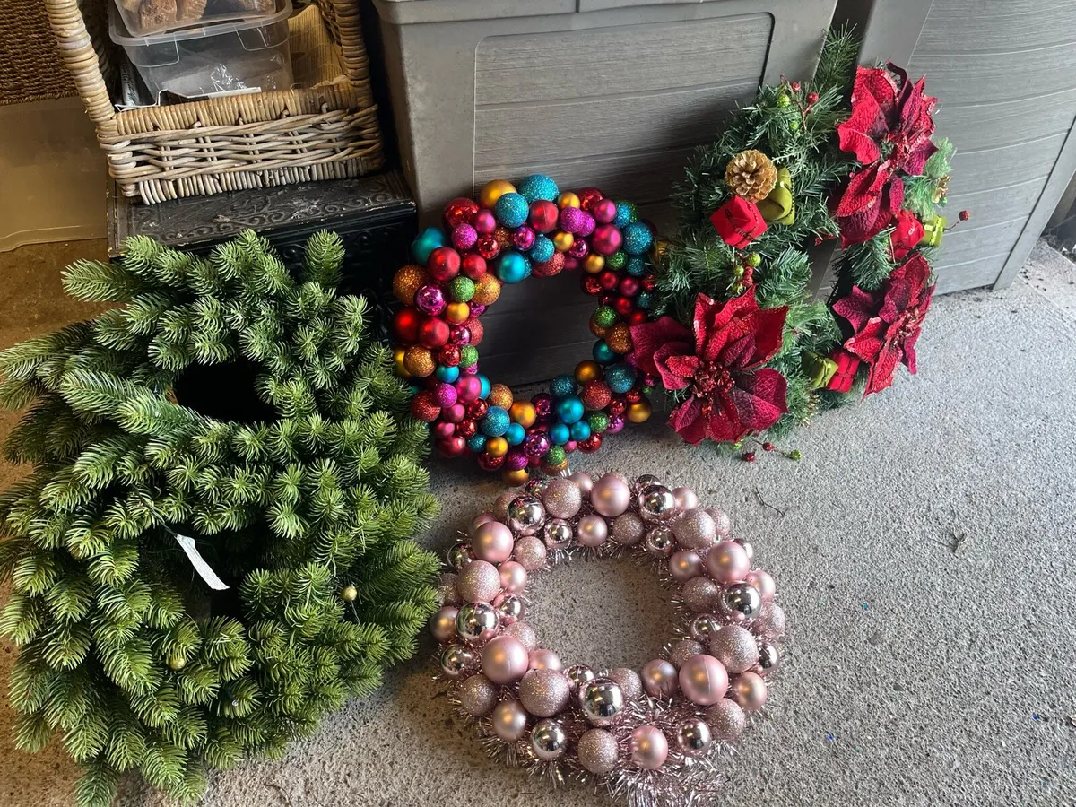 Christmas wreaths - Image 1