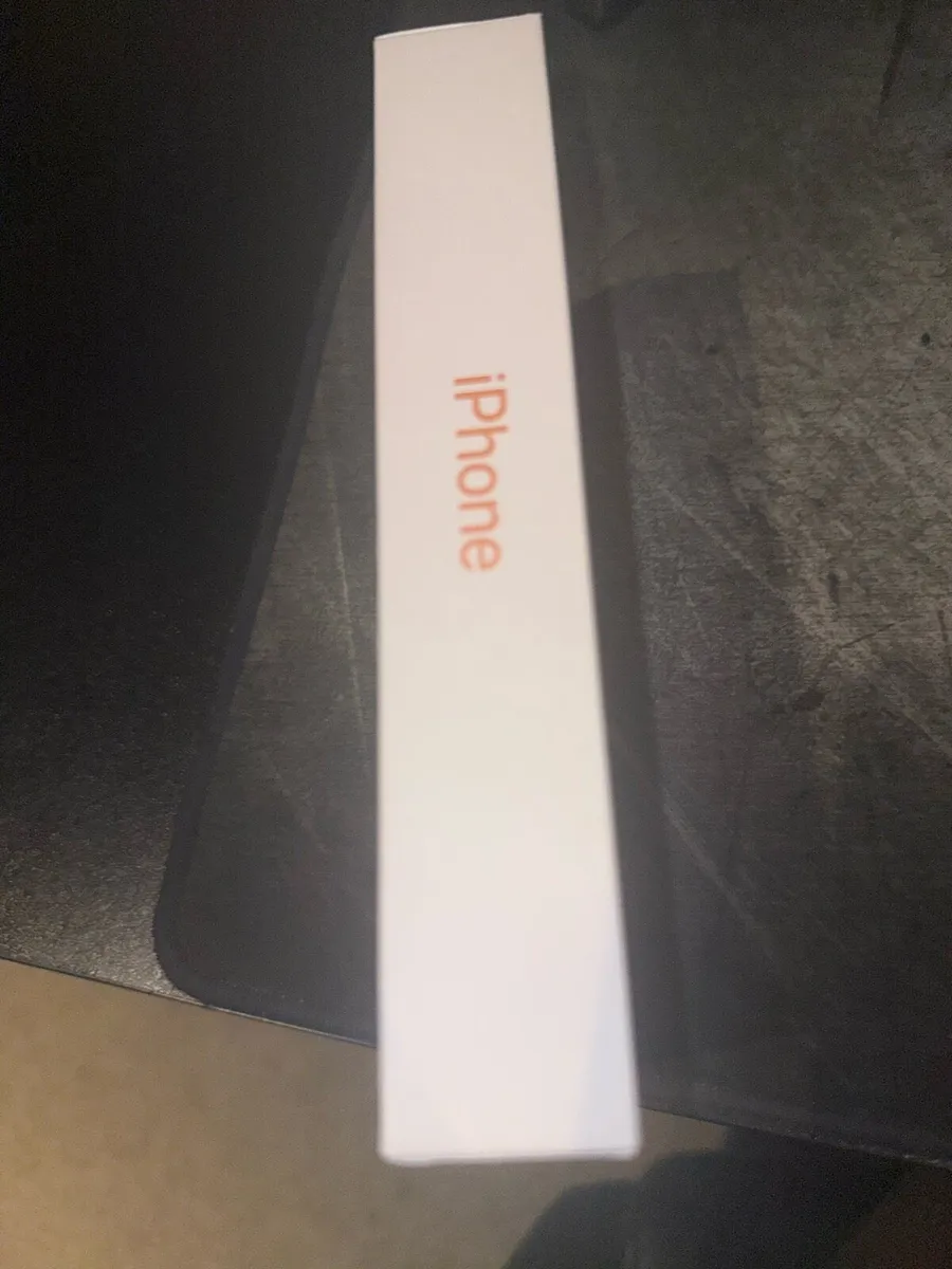 Iphone 17 pro, 256g (Sealed in a box) - Image 4