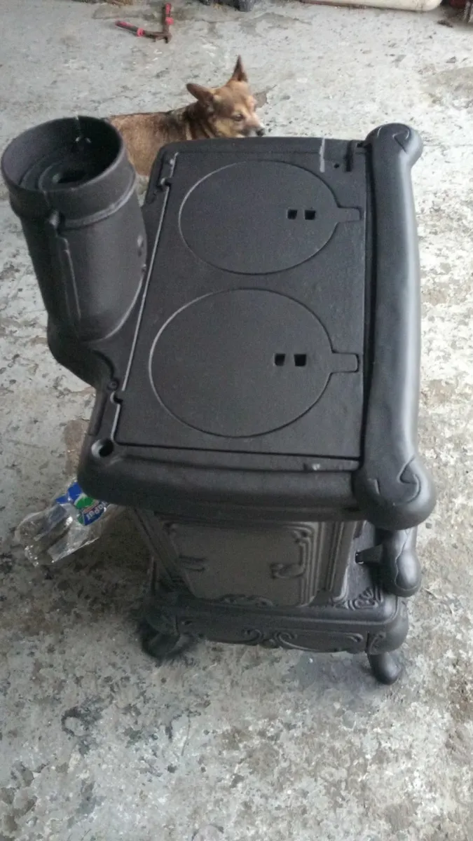 Old vintage stove - Image 3