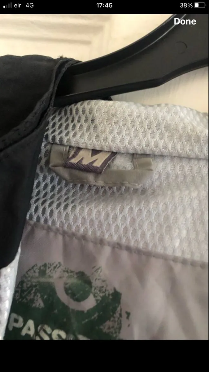 Mens trespass jacket size M €25 - Image 4