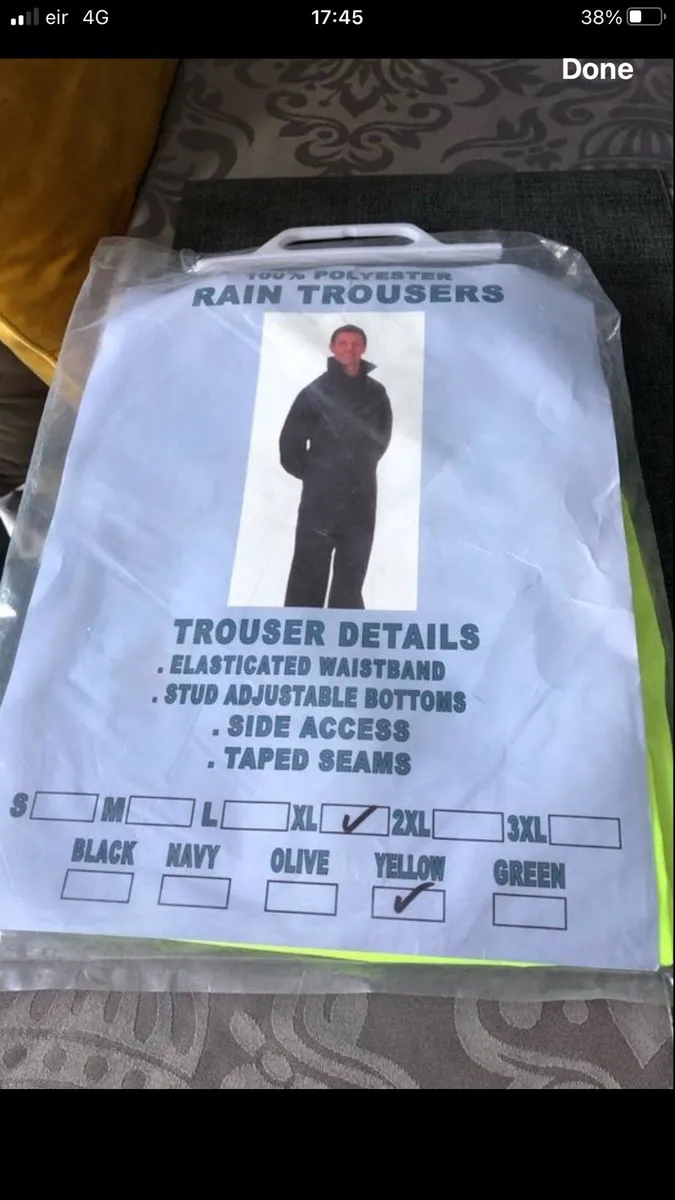 Mens new rain bottoms size XL €10 - Image 1