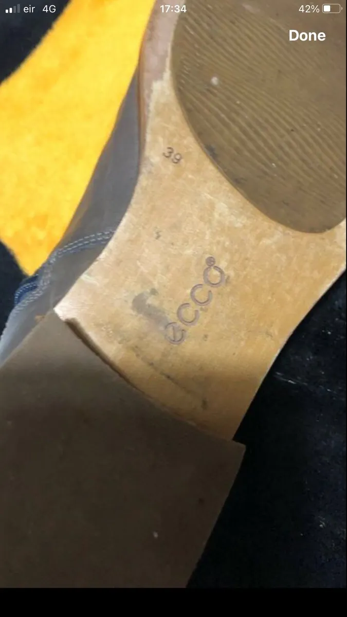 Ladies Ecco boots size 6 €20 - Image 4