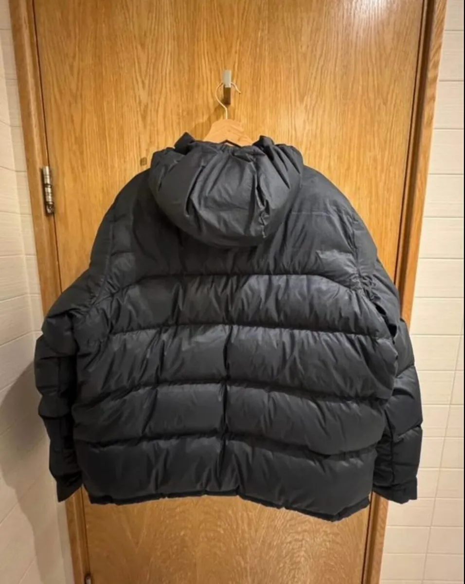 Columbia Puffer Jacket - XL - Image 2