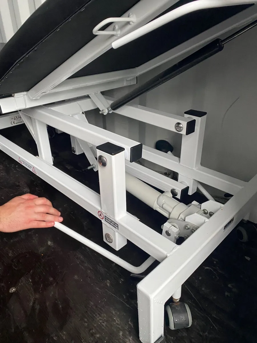Medical examination bed full lift features - Image 1