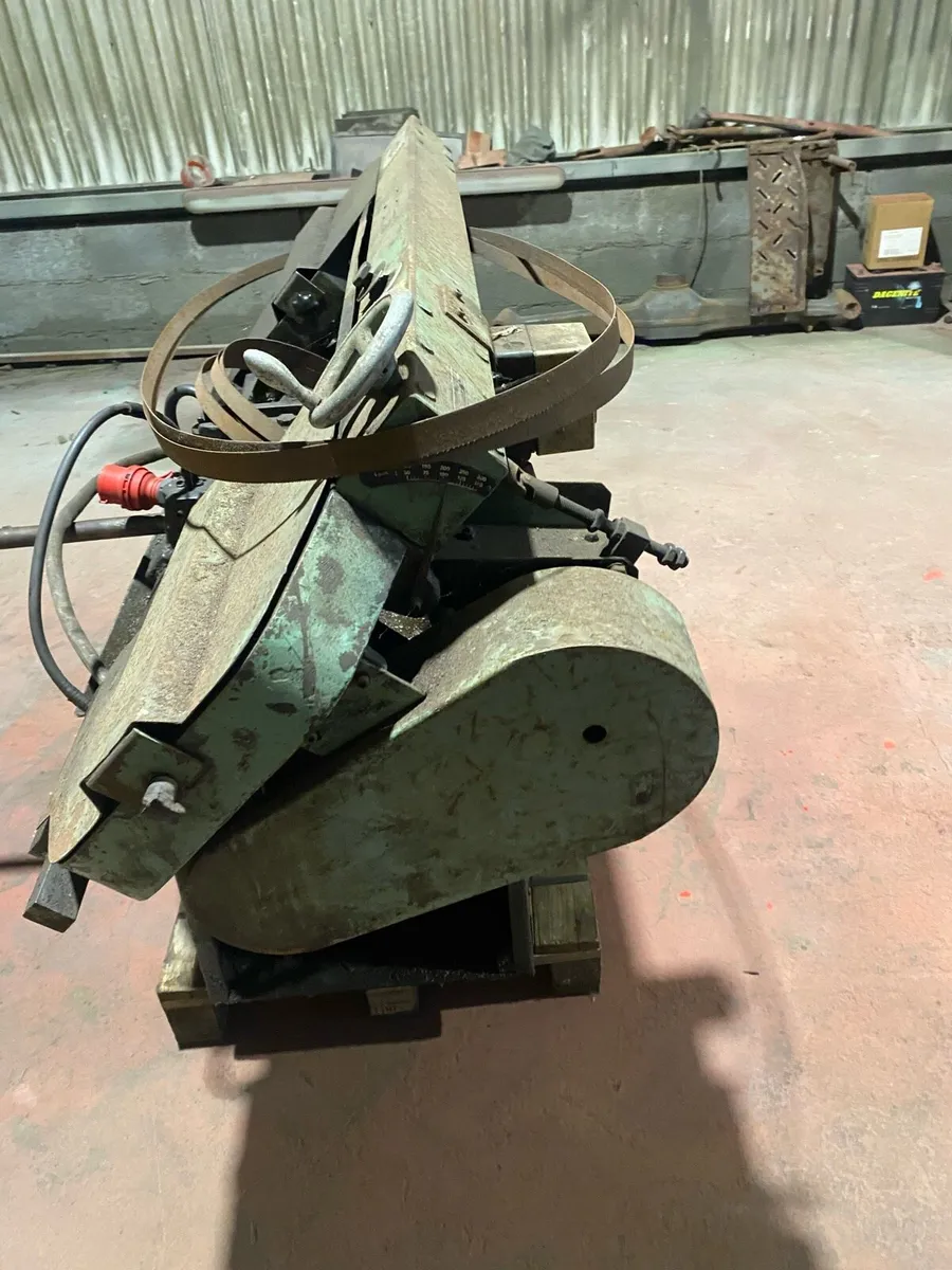 Band saw - Image 2