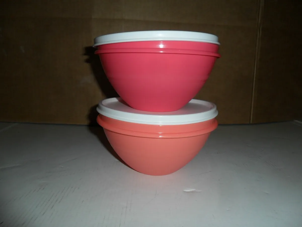 Tupperware wondelier bowl 2 x - Image 1