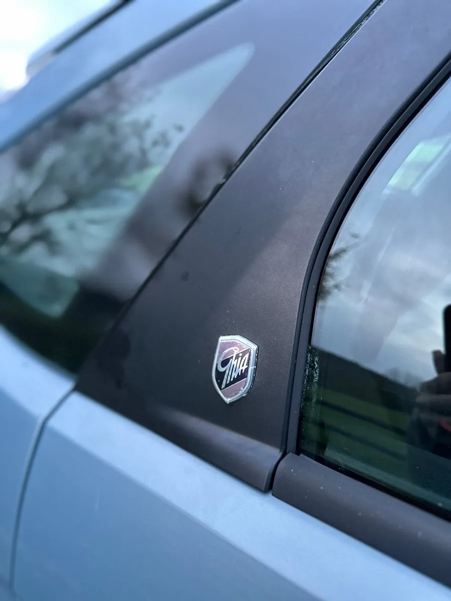 Ford Focus Ghia 1.8 TDCi 2009 - Image 3