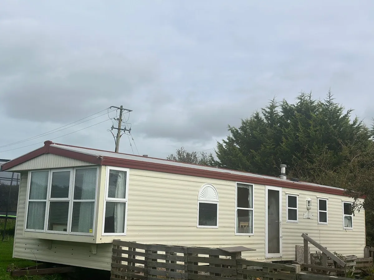 Atlas Debonair Super Mobile Home - Image 1