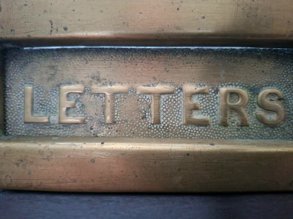 Old Original (not repro) Antique Brass Letterbox - Image 4