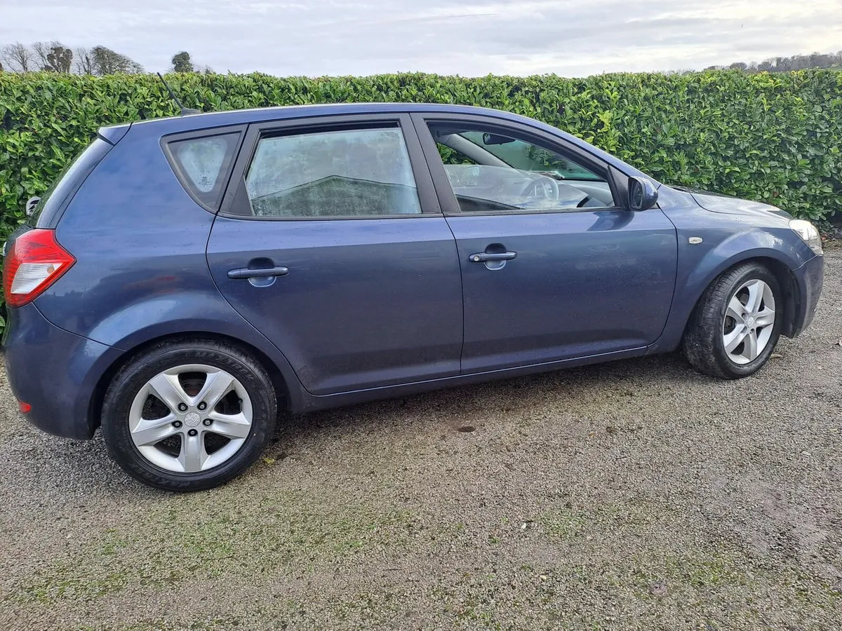 Kia Ceed - Image 2