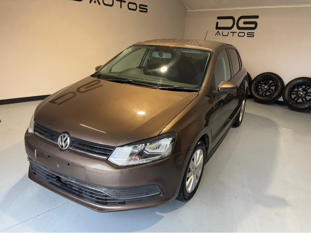 Volkswagen Polo AUTOMATIC - MINT CONDITION - REVER - Image 2
