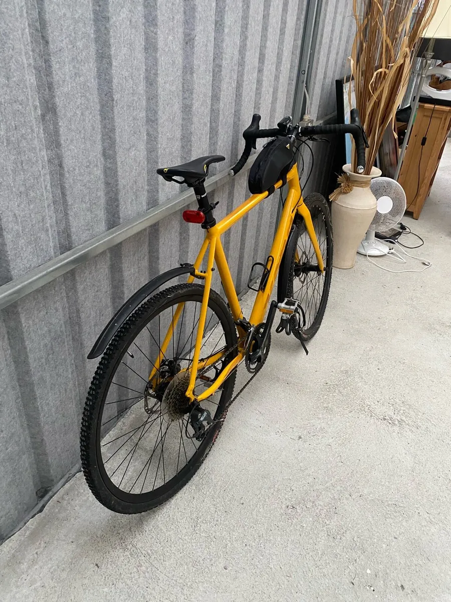 Kono Professional race bike - Image 2