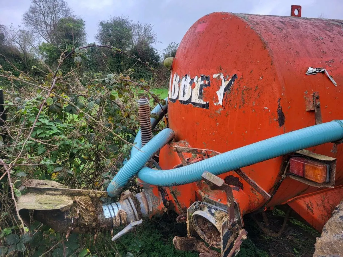 Slurry tanker - Image 3