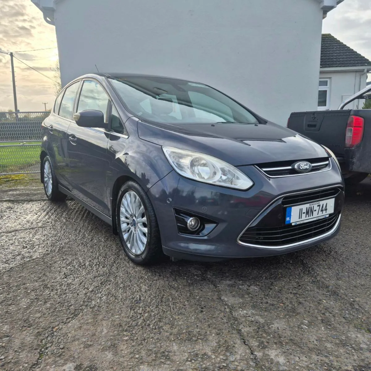 2011 FORD C-MAX NCTED AND TAXED - Image 3
