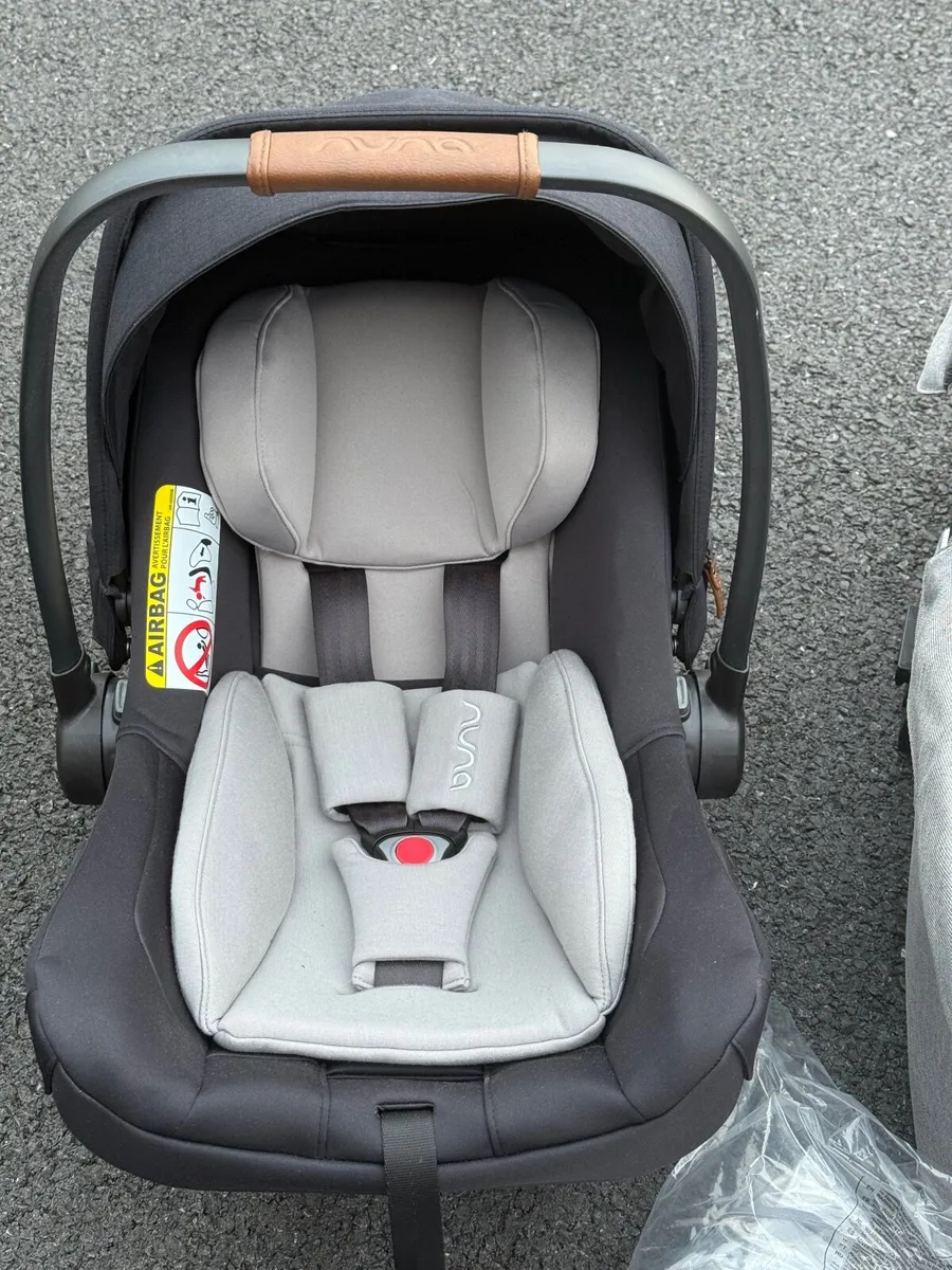 Nuna Travel System with Car Sea - Image 2