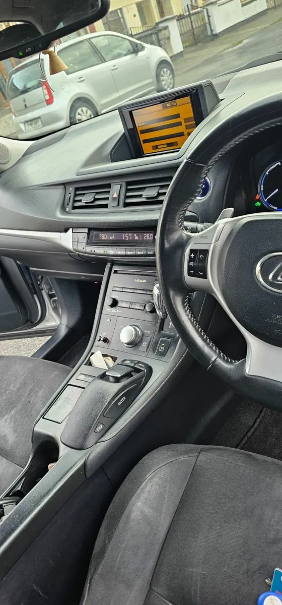 Lexus CT 2011 - Image 4