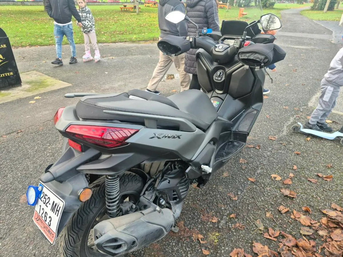 2025 Xmax 125 - Image 1