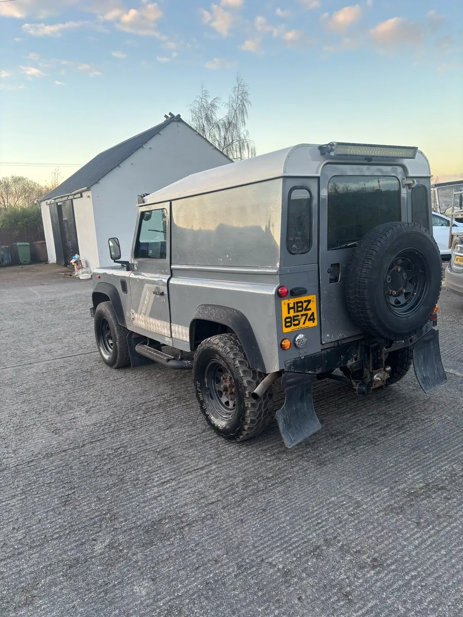 Landrover defender - Image 3