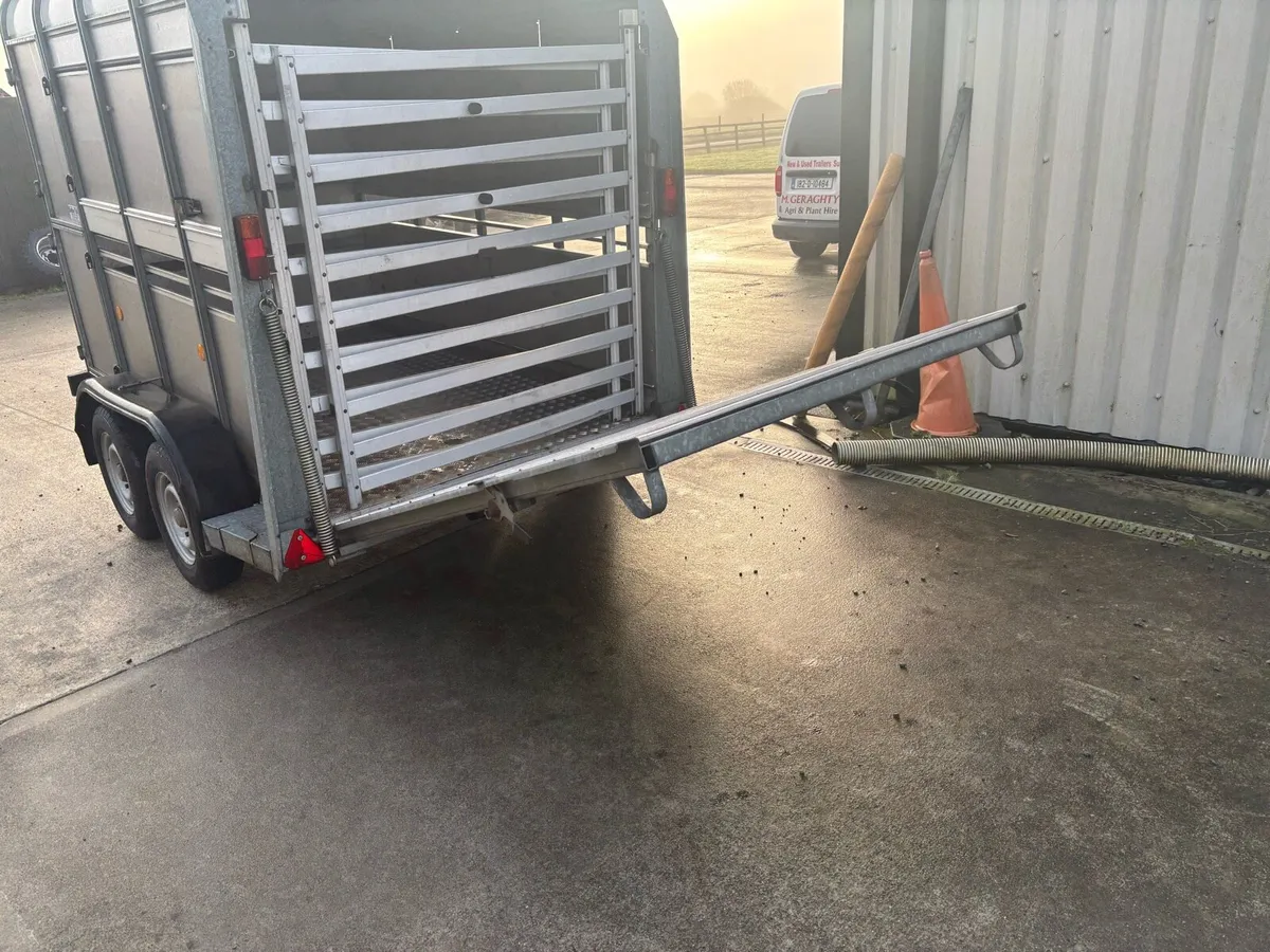 Ifor Williams 8x5 & 12x5 Livestock Trailers - Image 3