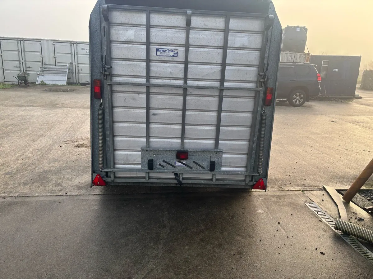 Ifor Williams 8x5 & 12x5 Livestock Trailers - Image 4