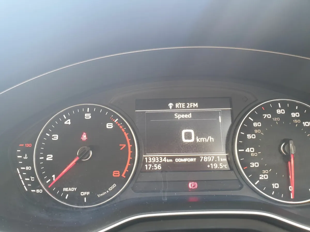 Audi A4 2017 - Image 3