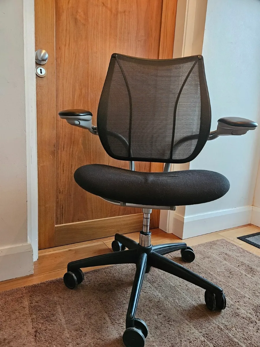Humanscale Liberty Ergonomic Desk Chair - Excellen - Image 2