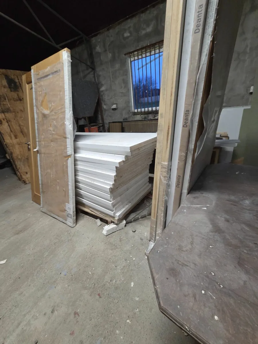 Shed contents - Image 4