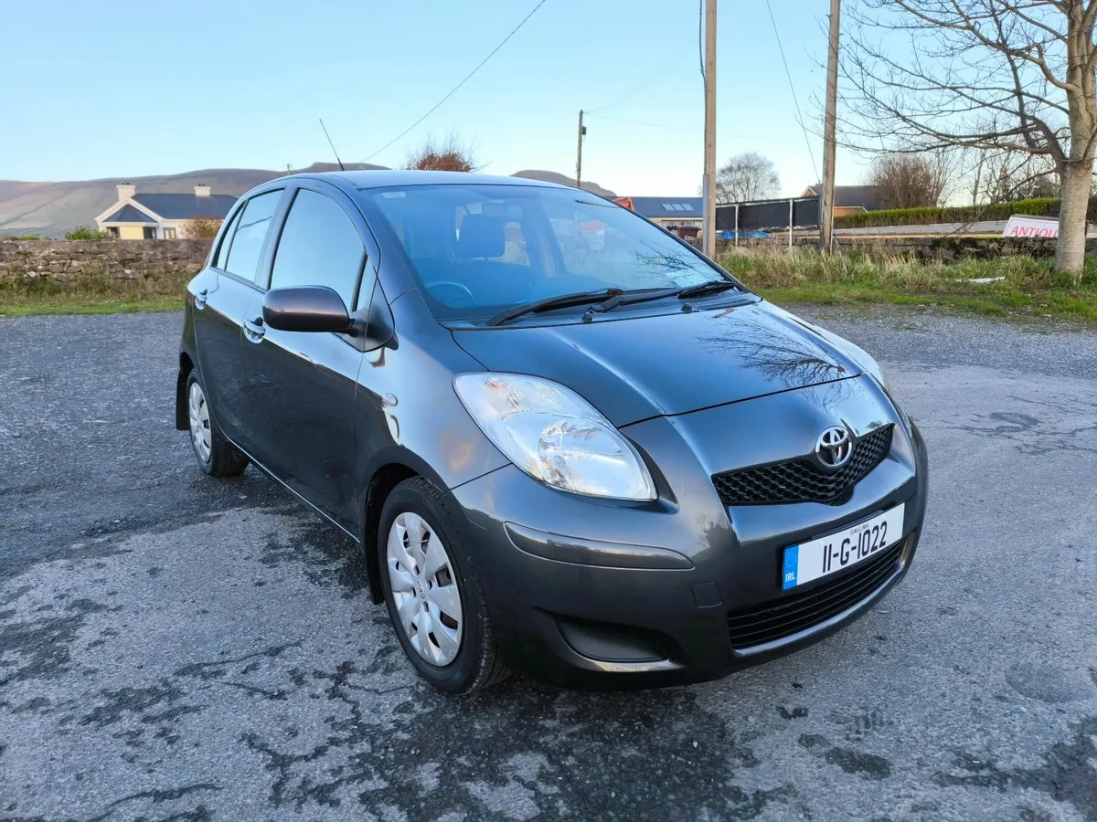 Toyota Yaris Luna 1.3 Petrol •2011 Low mileage - Image 4