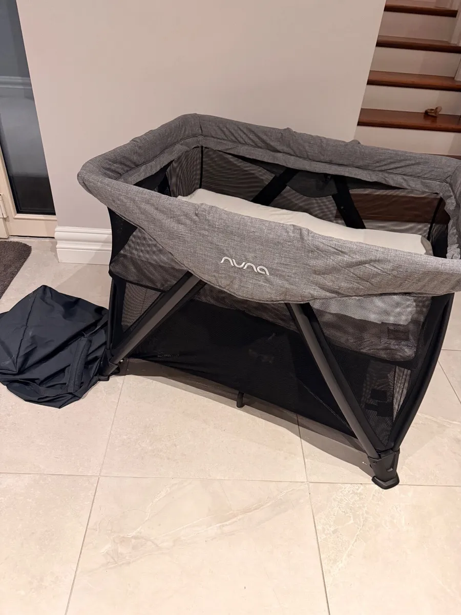 Nuna Sena Aire Travel Cot - Image 1