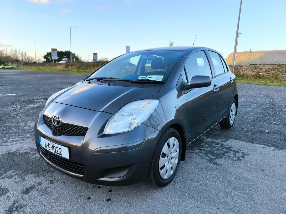 Toyota Yaris Luna 1.3 Petrol •2011 Low mileage - Image 3