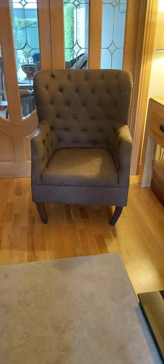 High back armchair - Image 1