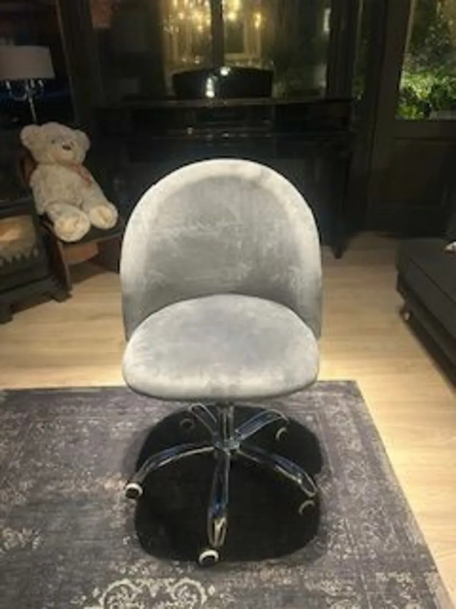 Grey Velvet Office Swivel Chair - Image 1