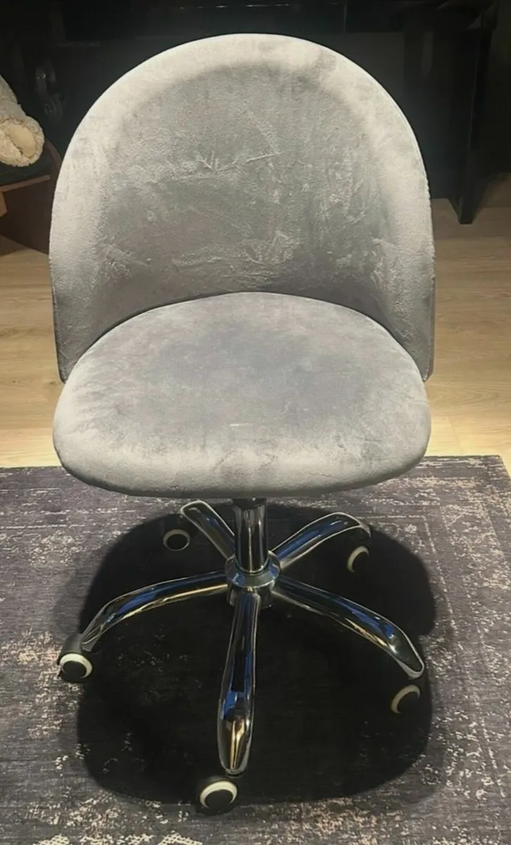 Grey Velvet Office Swivel Chair - Image 4