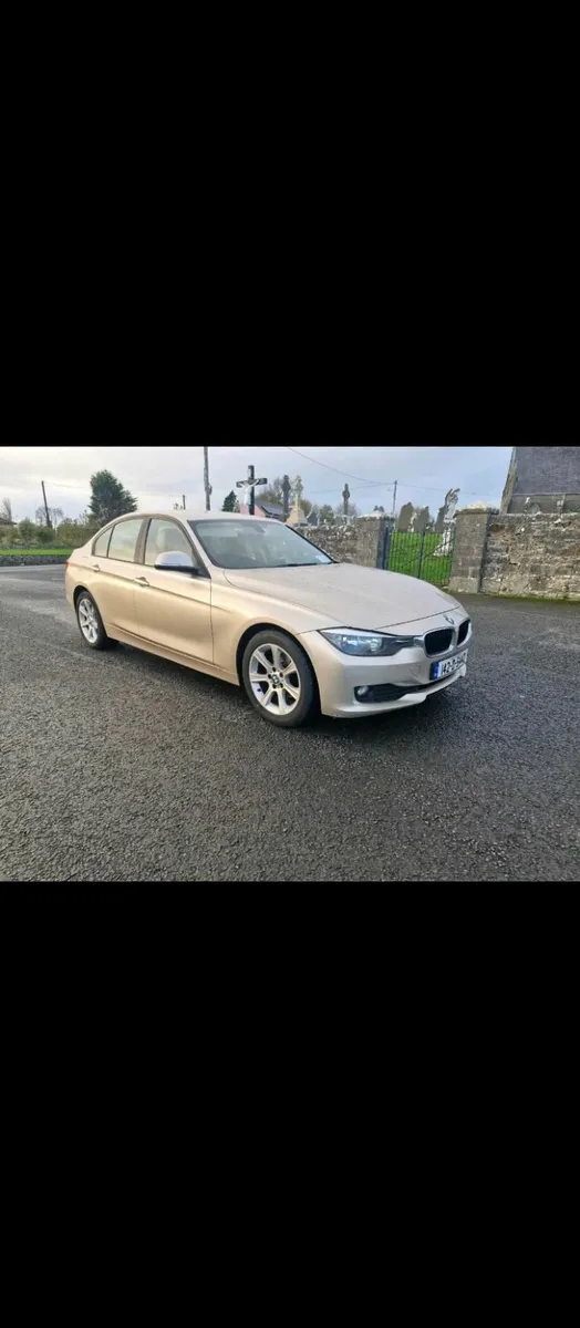 BMW 3-Series 2014 - Image 2