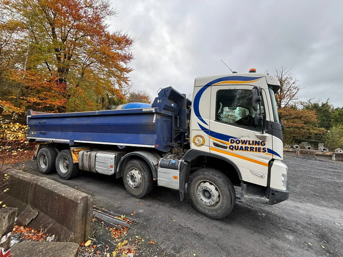 VOLVO FMX 460 x5 2022 - Image 2