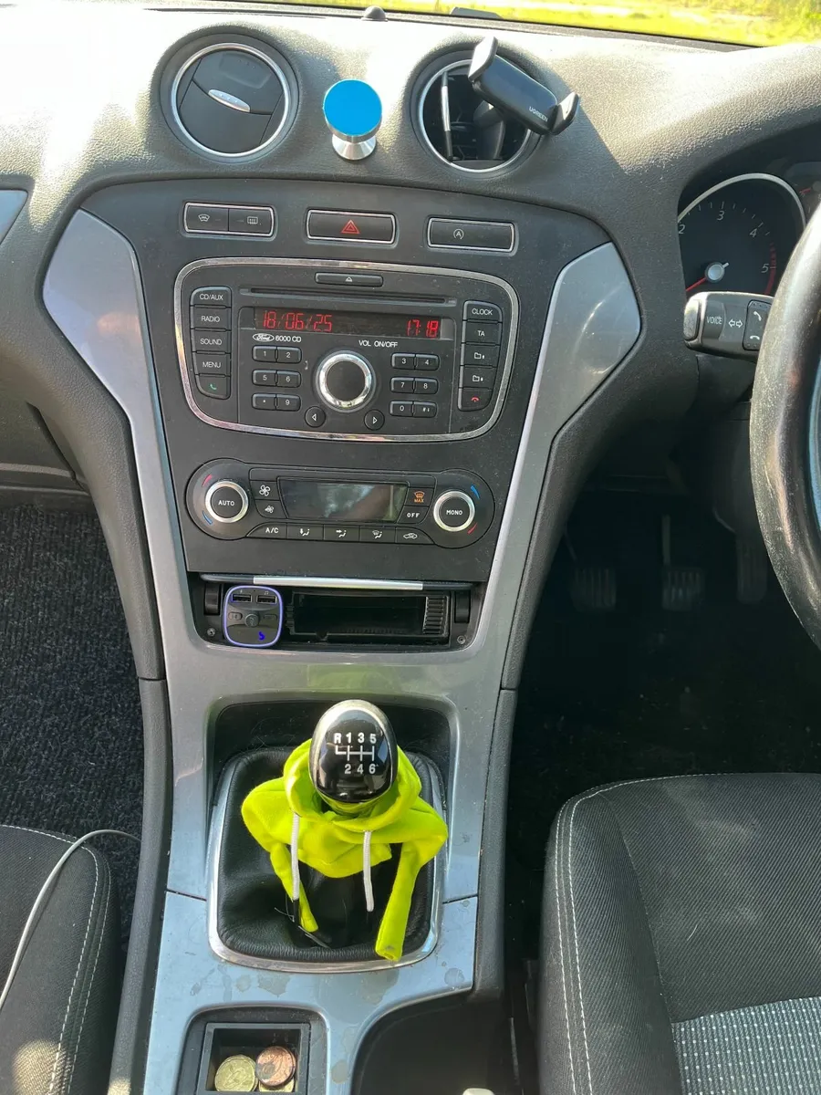 Ford Mondeo 2012 - Image 2