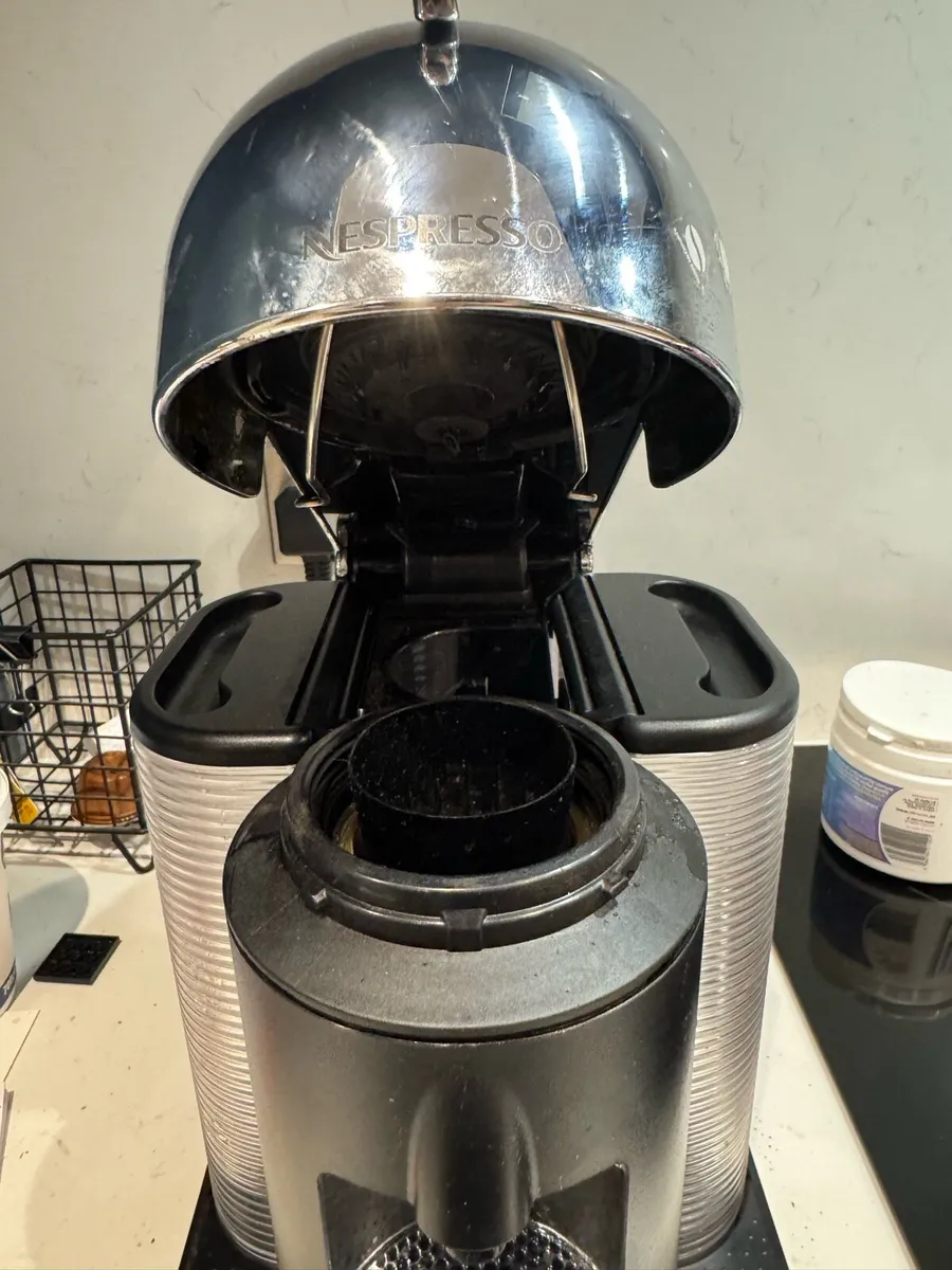 Nespresso Coffee Machine - Image 4