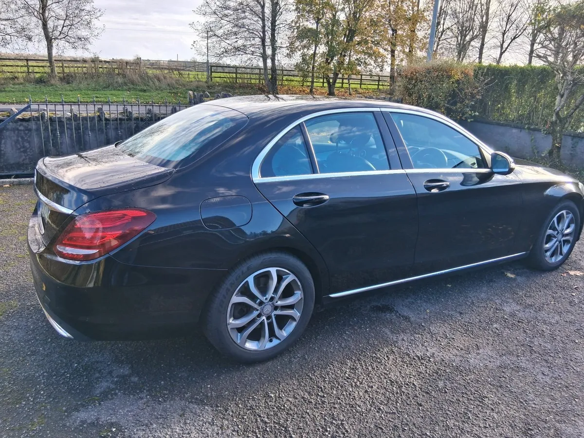 Mercedes-Benz C-Class 2016 - Image 2