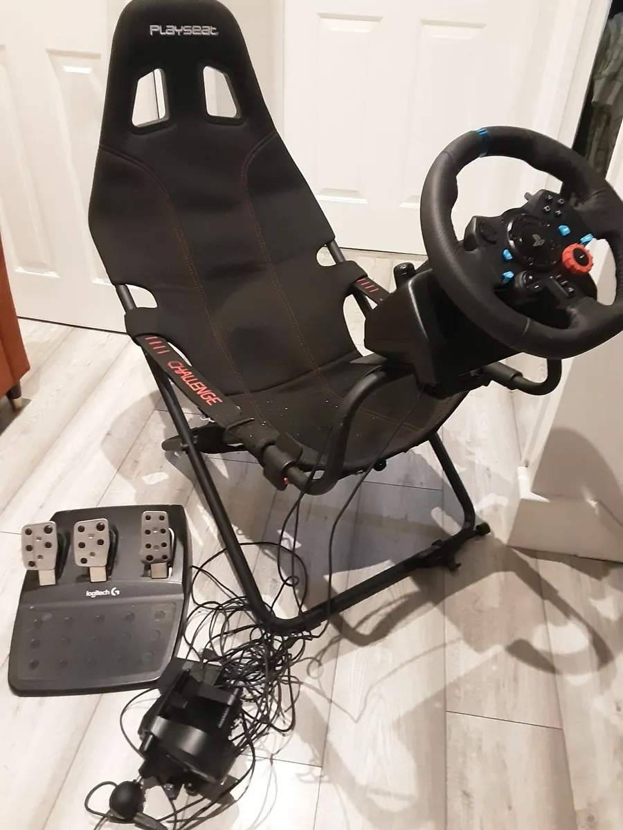 Playstation driving accessories - Image 1