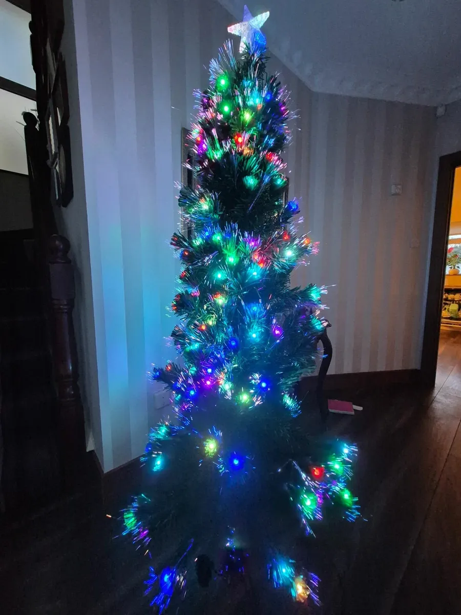 Christmas tree - Image 1