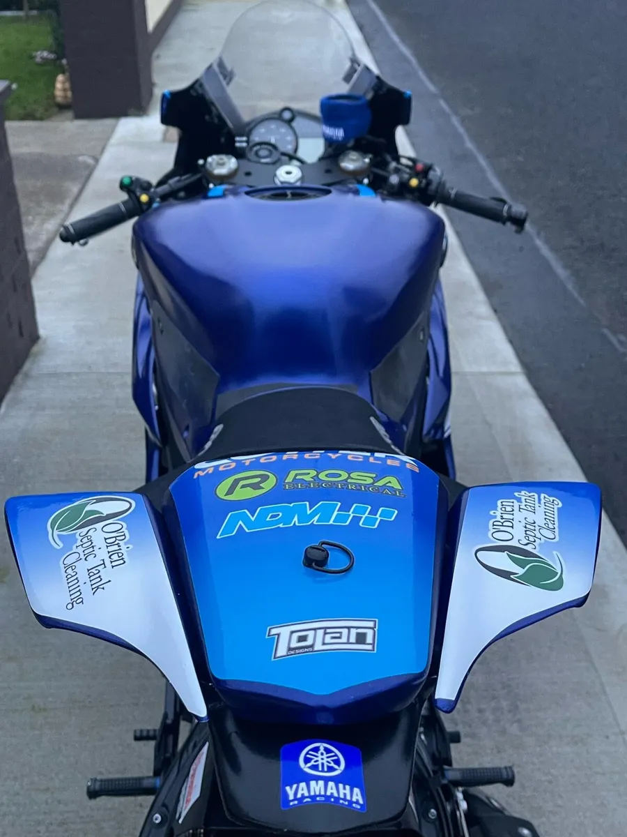 GYTR R6 Race Bike - Image 4