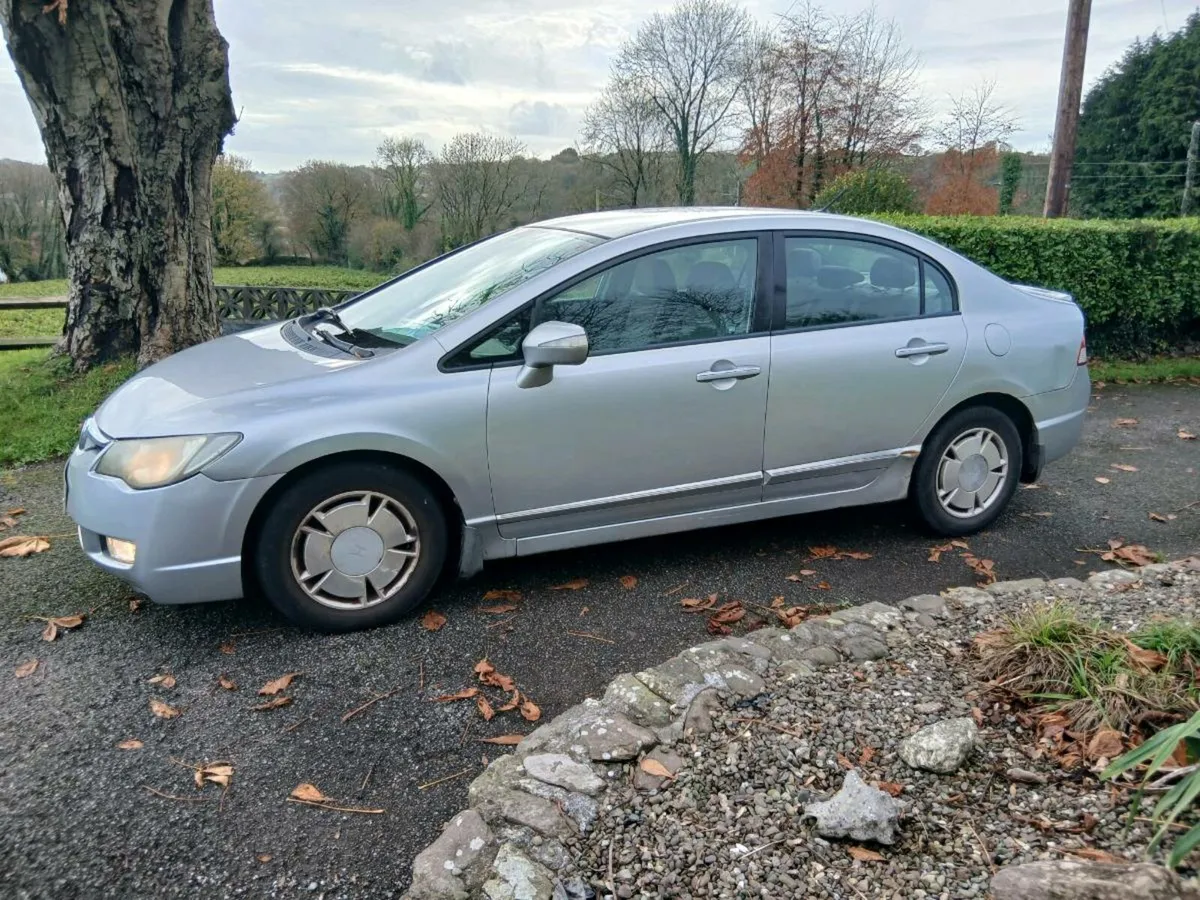 HONDA CIVIC HYBRID 4 DOOR AUTO nct & taxed - Image 4