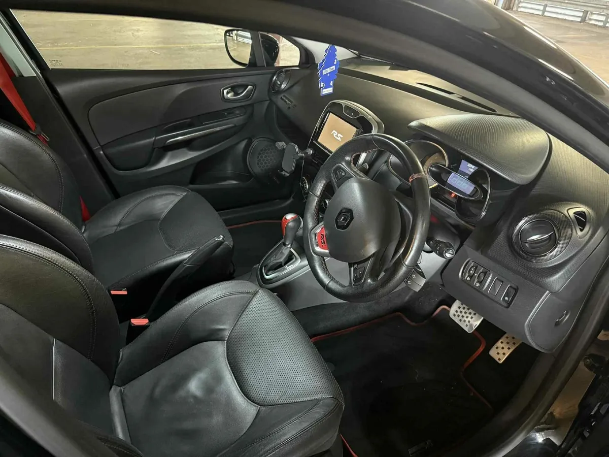 Clio RS IV Trophy - Image 4