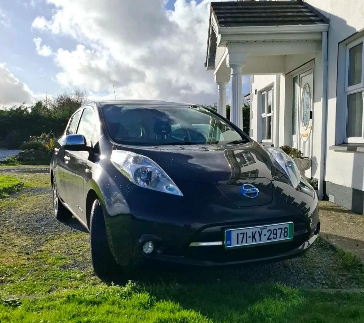 2017 30kw SV LOW 132kkm RANGE140-120 km *RESERVED* - Image 2