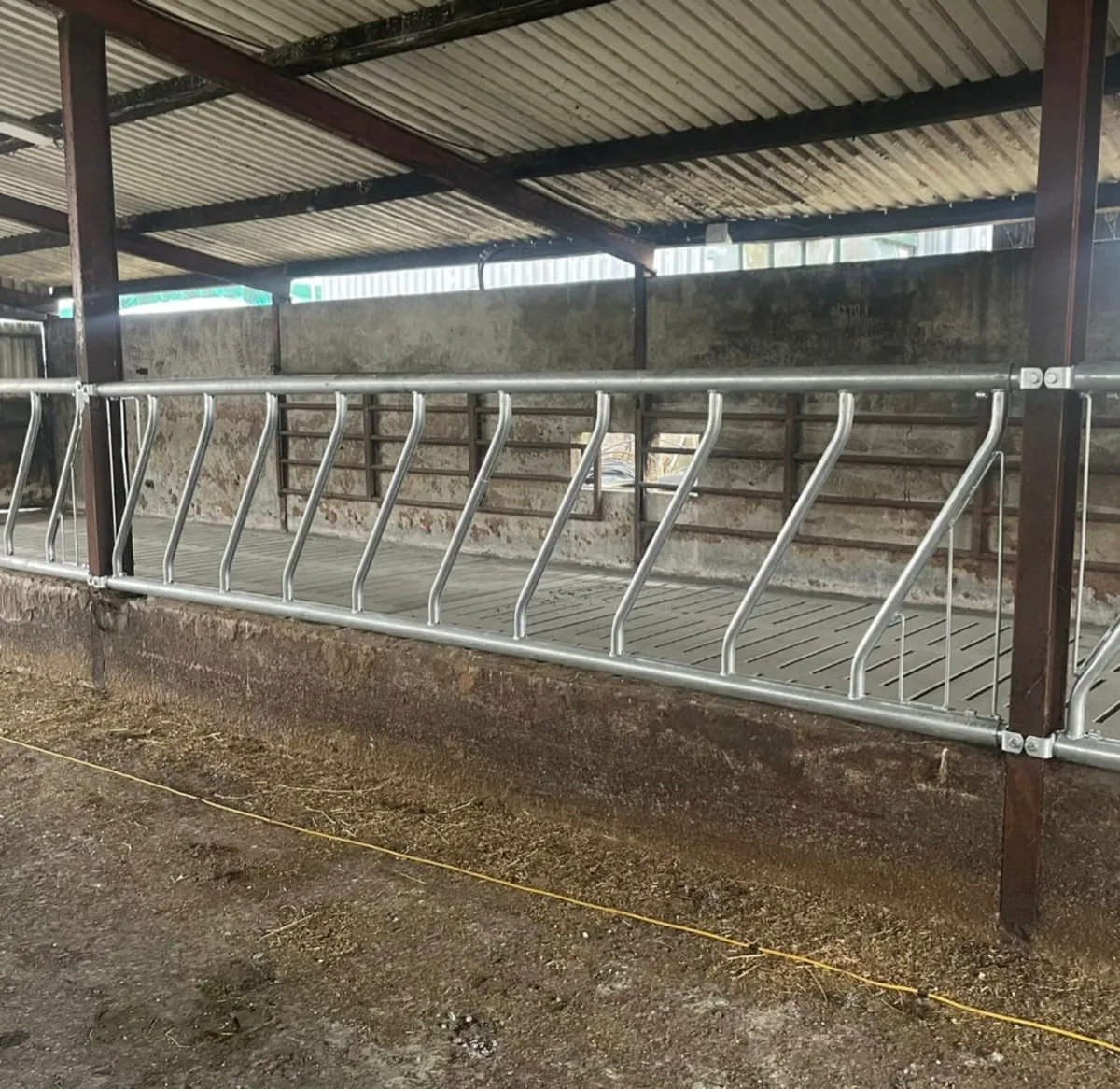Fixed Feed Barrier - Image 2