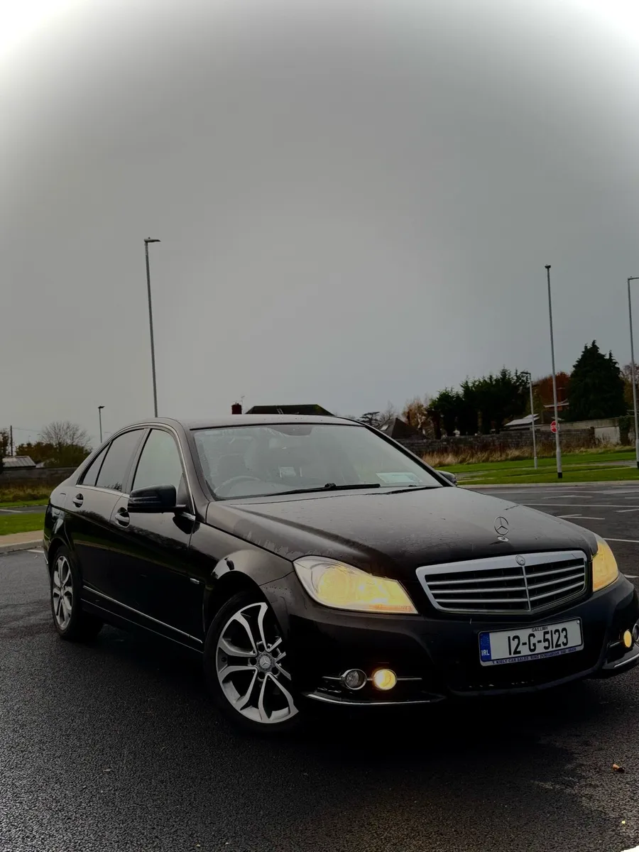 Mercedes C200 2012 NCT26/11 Served 2000 € - Image 1