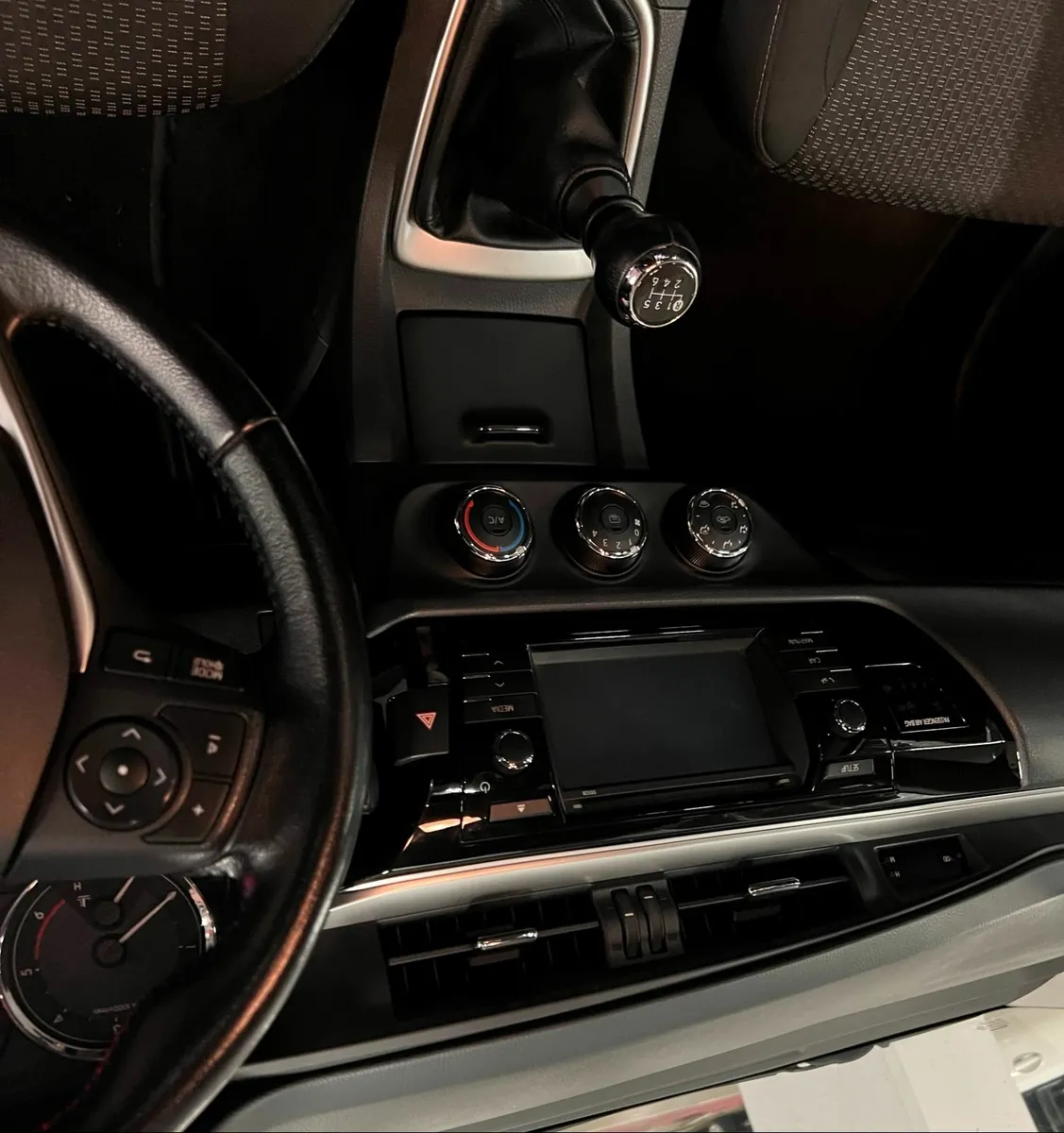 🚗 Toyota Corolla Luna | Full Option | Excellent - Image 2